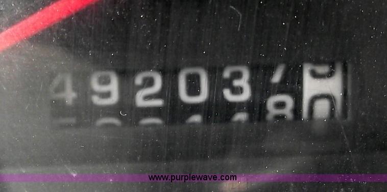 image for item C5705 2001 Sterling A9500 semi truck