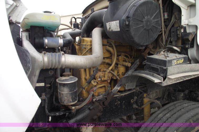 image for item C5707 2001 Sterling A9500 semi truck