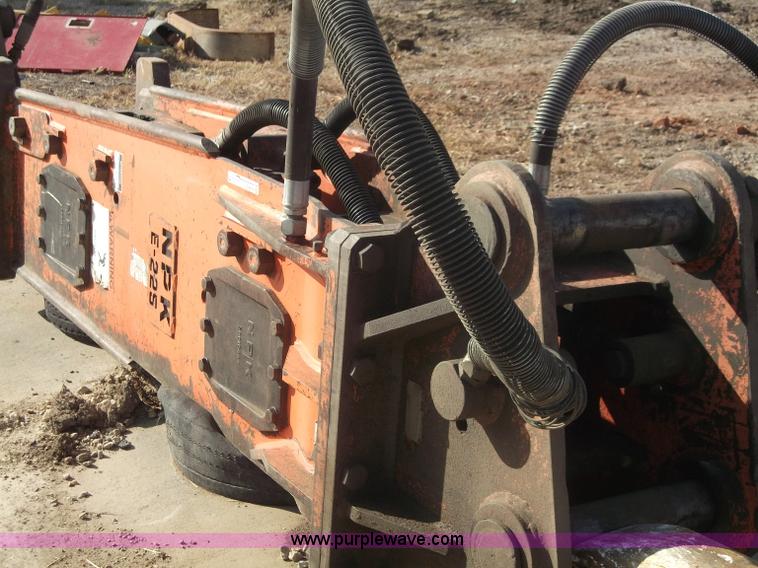 image for item G9073 NPKE 225 hammer