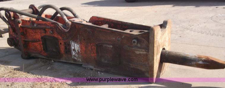 image for item G9074 NPK GH-18 hammer for Komatsu 400