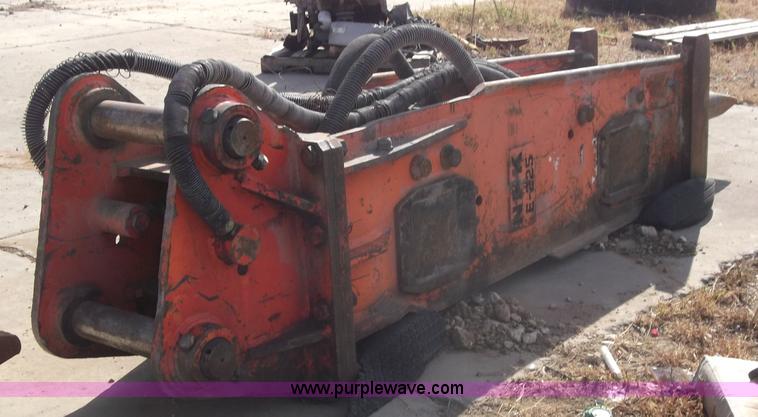 image for item G9075 NPK E-225 hammer for Komatsu 400