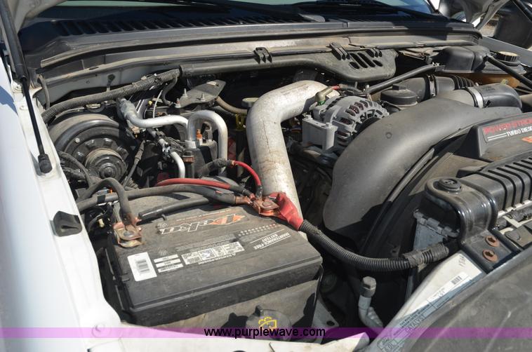 image for item 6042 2004 Ford F350 service truck