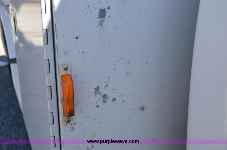 image for item 6042 2004 Ford F350 service truck