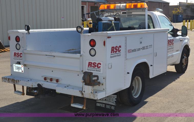 image for item 6043 2004 Ford F350 service truck