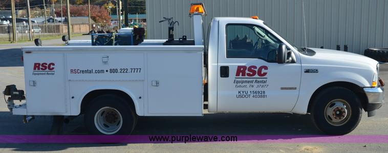 image for item 6043 2004 Ford F350 service truck