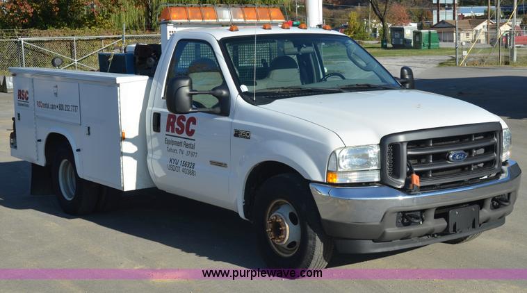 image for item 6043 2004 Ford F350 service truck