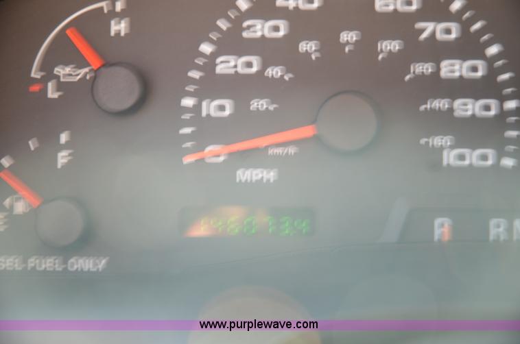 image for item 6043 2004 Ford F350 service truck