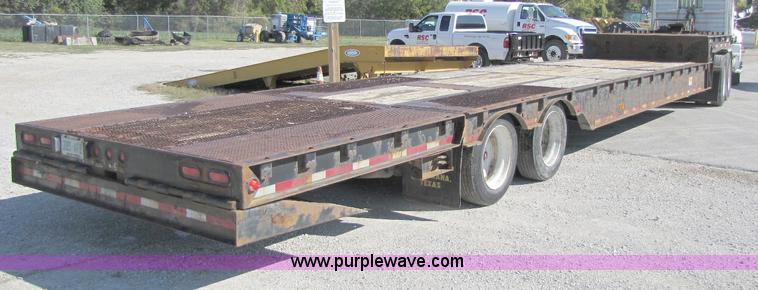 image for item A5011 2005 Ledwell hydraulic dove tail trailer