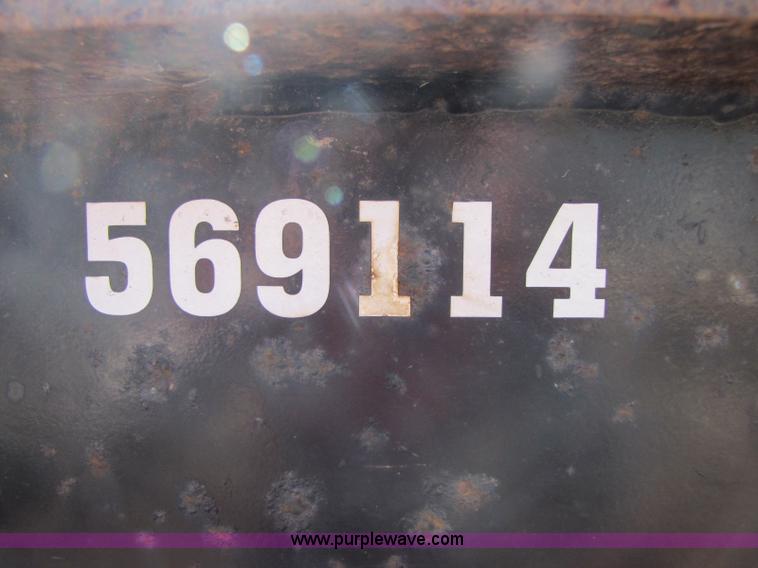 image for item A5011 2005 Ledwell hydraulic dove tail trailer