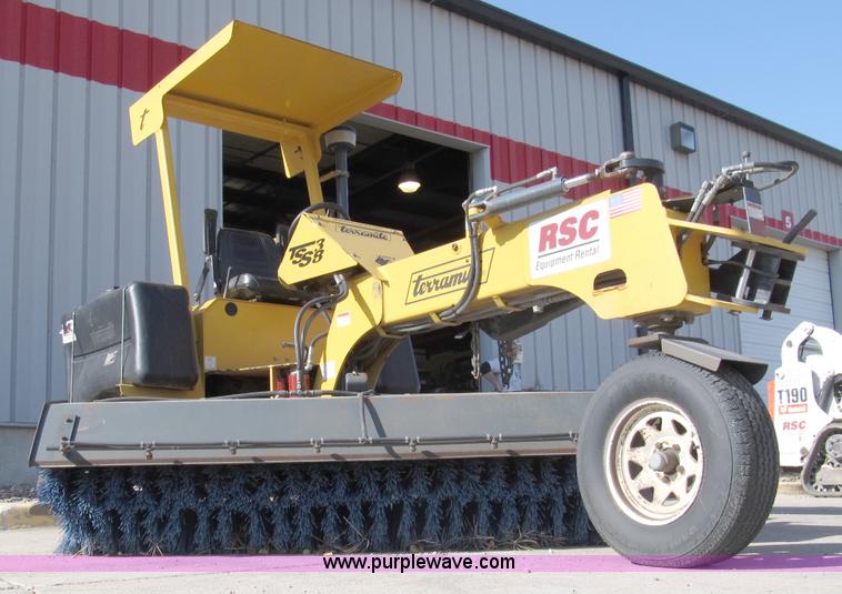 image for item A8018 2006 Terramite TSS38 sweeper