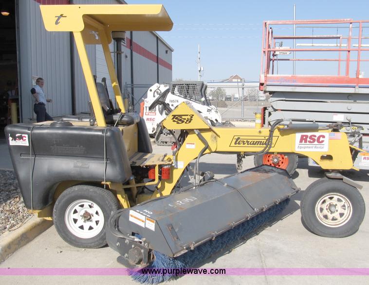 image for item A8018 2006 Terramite TSS38 sweeper
