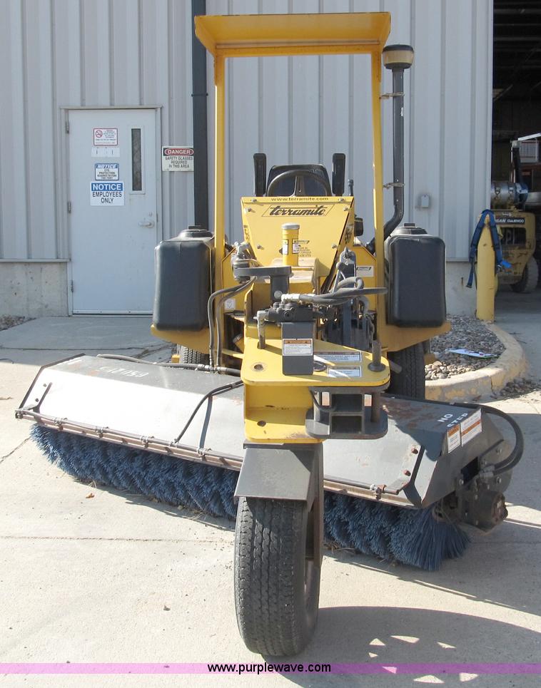 image for item A8018 2006 Terramite TSS38 sweeper