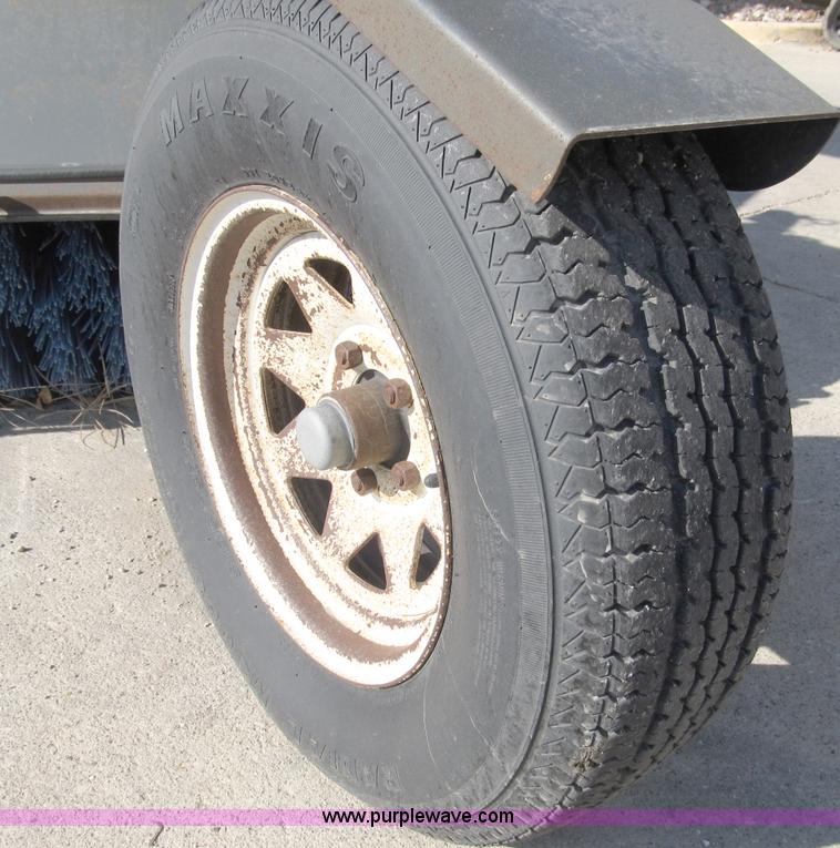 image for item A8018 2006 Terramite TSS38 sweeper