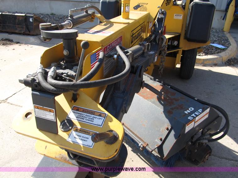 image for item A8018 2006 Terramite TSS38 sweeper