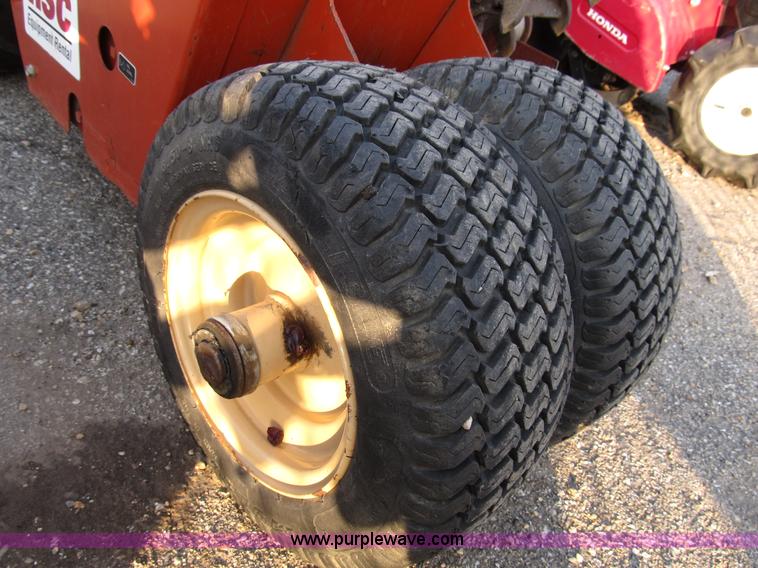 image for item A8021 2007 Ditch Witch 1820H trencher