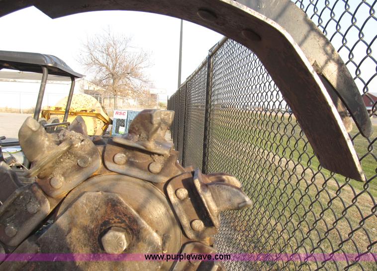 image for item A8021 2007 Ditch Witch 1820H trencher