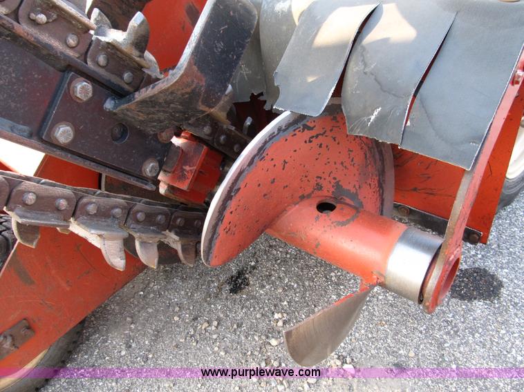 image for item A8021 2007 Ditch Witch 1820H trencher