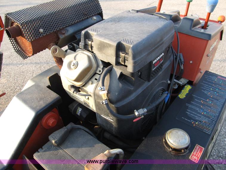 image for item A8021 2007 Ditch Witch 1820H trencher