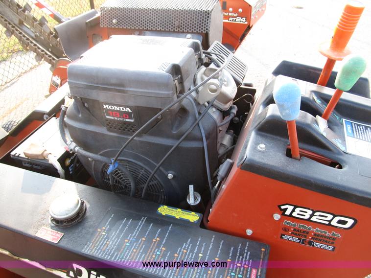image for item A8021 2007 Ditch Witch 1820H trencher