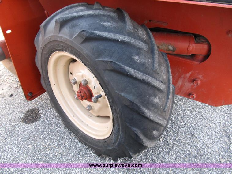 image for item A8021 2007 Ditch Witch 1820H trencher