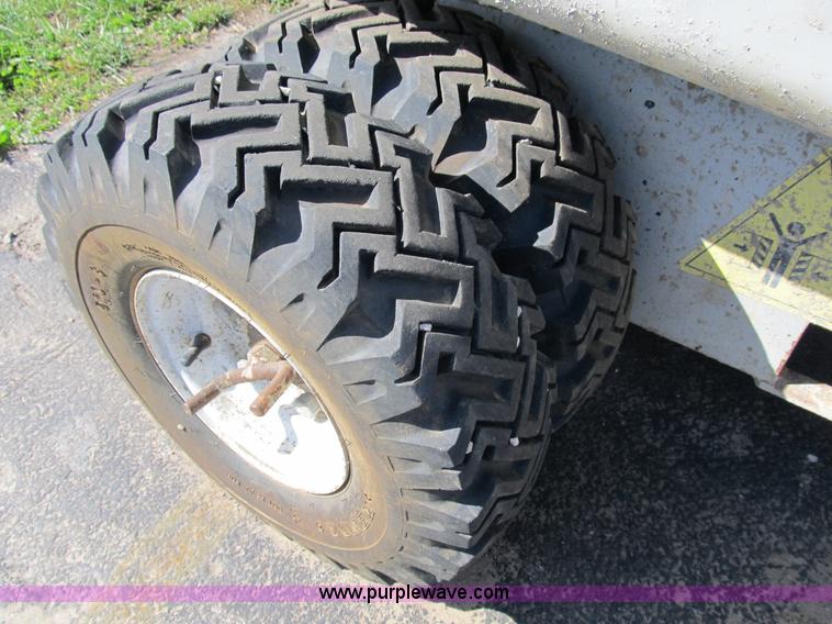 image for item B2514 2007 Stone SB1600 concrete power buggy