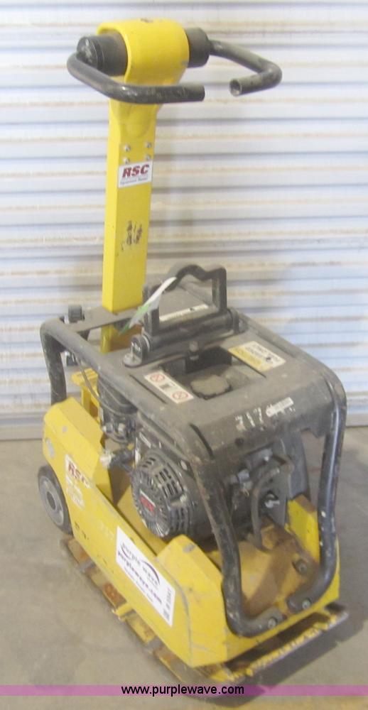 image for item B5541 2007 Wacker plate compactor