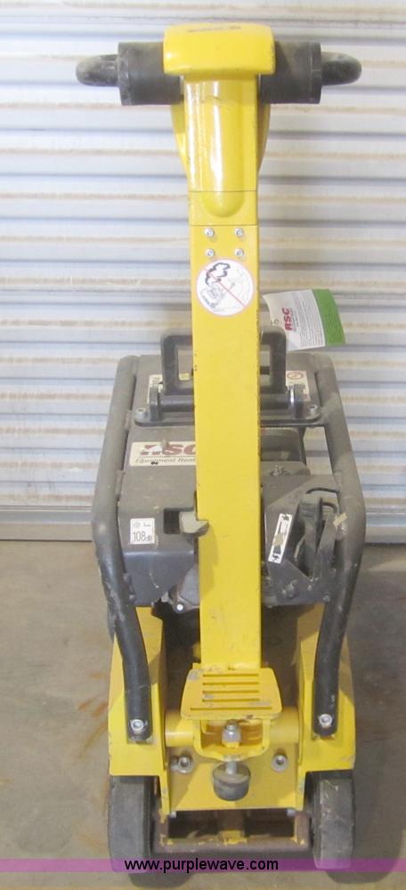 image for item B5541 2007 Wacker plate compactor