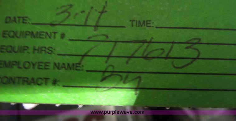 image for item B5541 2007 Wacker plate compactor