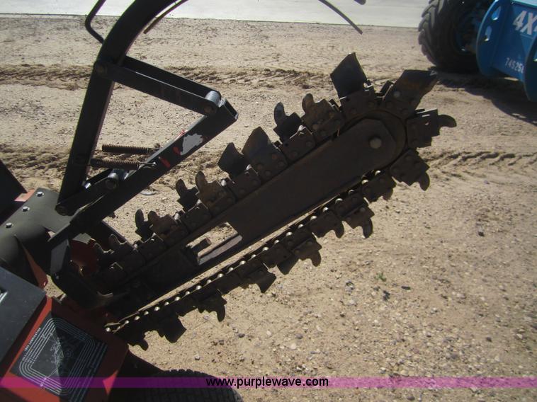image for item B5543 2007 Ditch Witch 1820H trencher
