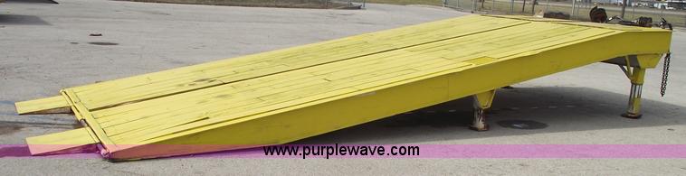 image for item C5700 Ledwell 2W25RM portable loading dock
