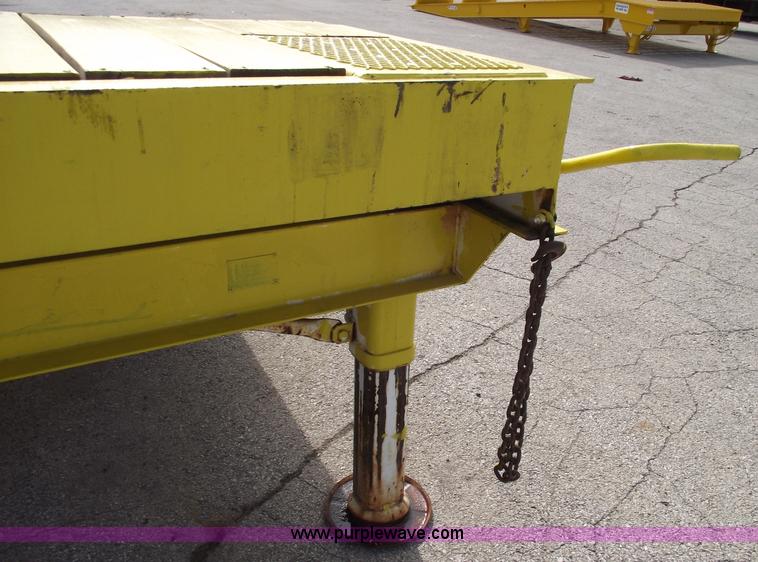 image for item C5700 Ledwell 2W25RM portable loading dock