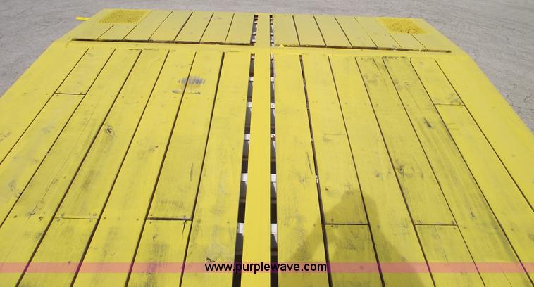 image for item C5700 Ledwell 2W25RM portable loading dock