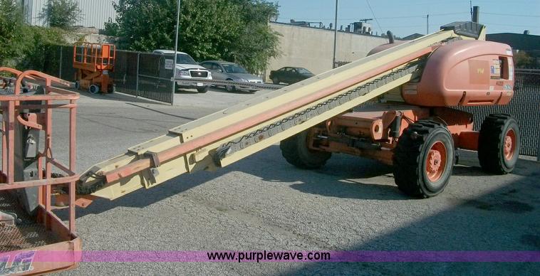 image for item A1553 1997 JLG 600S boom lift