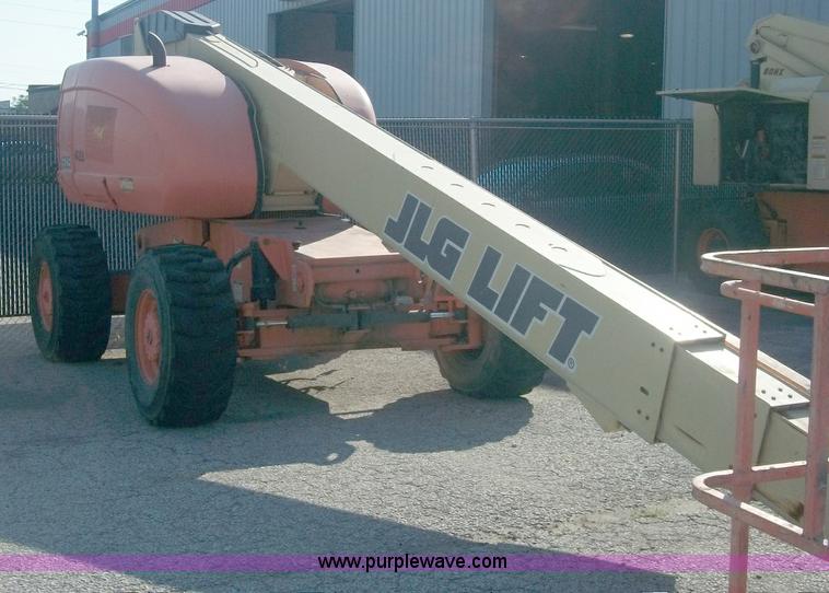 image for item A1553 1997 JLG 600S boom lift