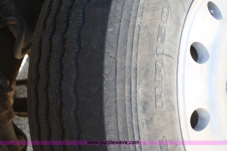 image for item A2482 1990 Peterbilt 379 semi truck