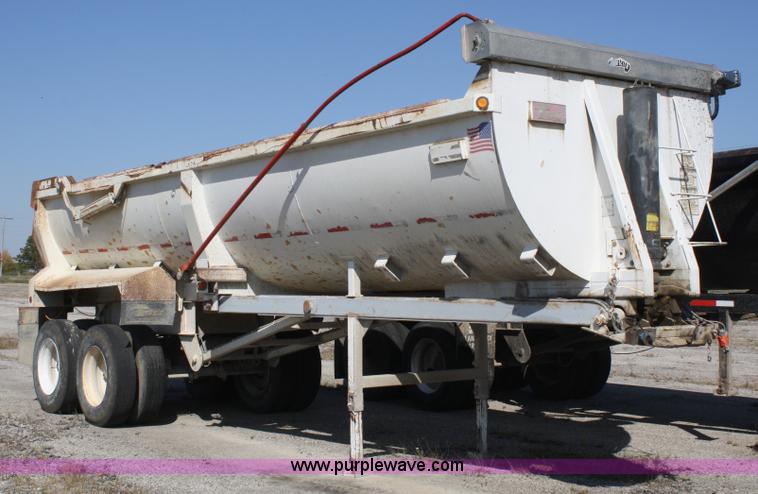 image for item A2483 1998 Travis 26' end dump trailer