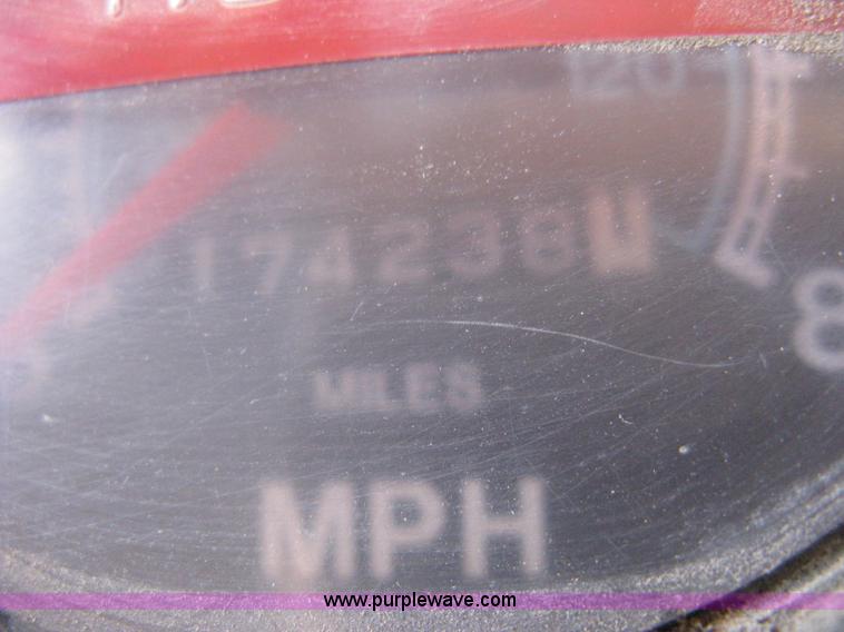 image for item A4392 1982 International 1954 service truck