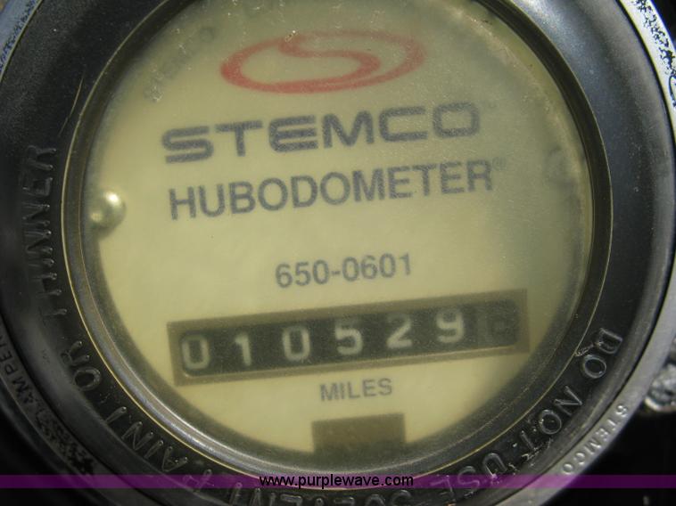 image for item A4392 1982 International 1954 service truck