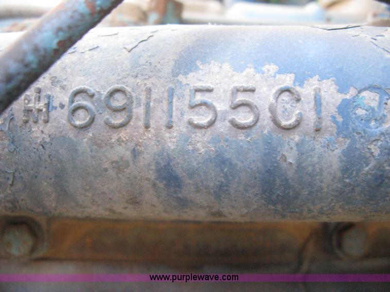 image for item A4392 1982 International 1954 service truck