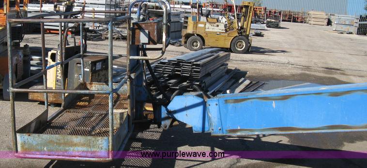 image for item A4463 1997 Genie S60 boom lift