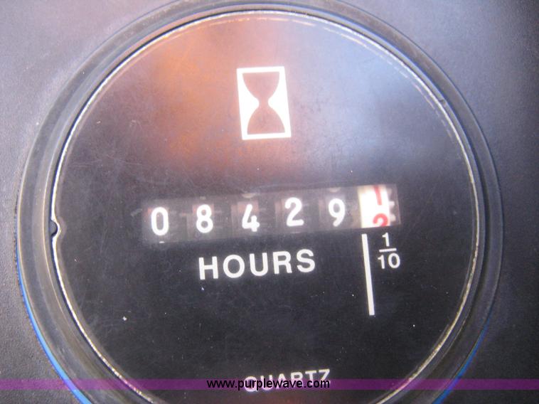 image for item A4463 1997 Genie S60 boom lift