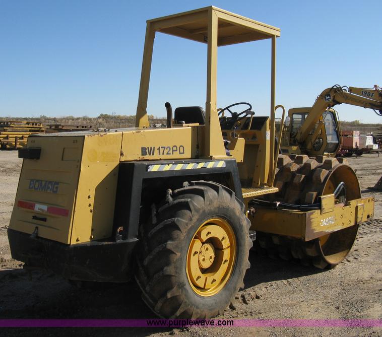 image for item A4467 1985 Bomag BW172PD pad foot roller