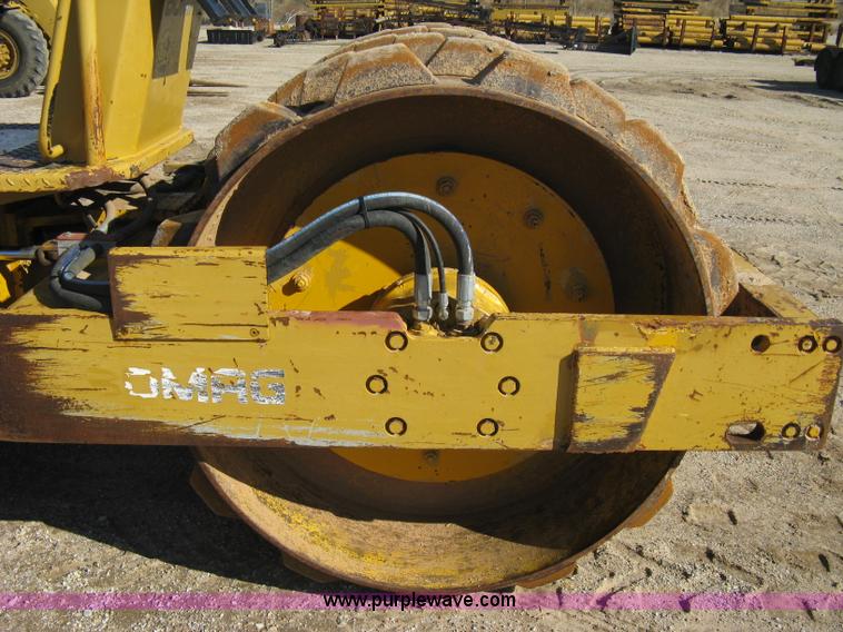 image for item A4467 1985 Bomag BW172PD pad foot roller