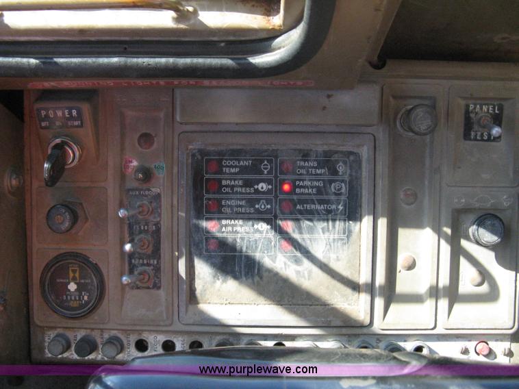 image for item A4468 1985 Caterpillar 926 wheel loader