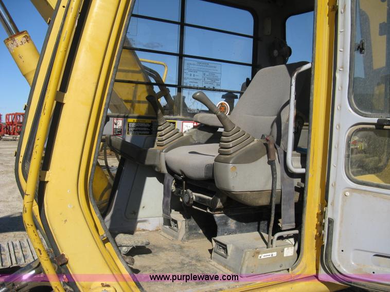 image for item A4469 1995 John Deere 190E excavator