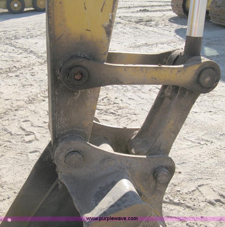 image for item A4469 1995 John Deere 190E excavator