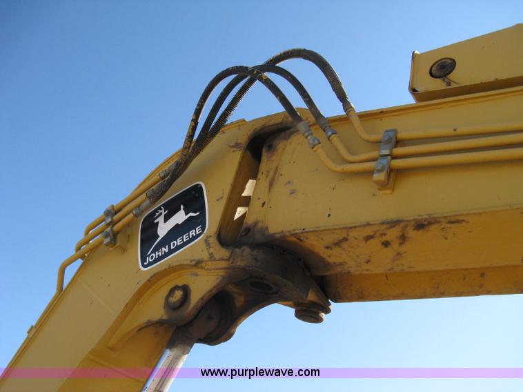 image for item A4469 1995 John Deere 190E excavator