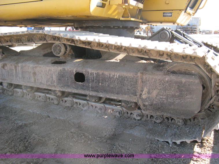 image for item A4469 1995 John Deere 190E excavator