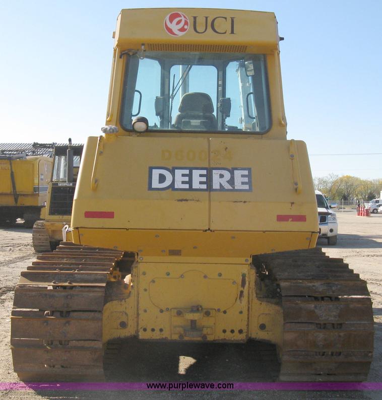 image for item A4470 2004 John Deere 750C LGP II dozer