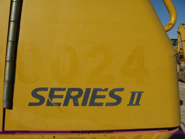 image for item A4470 2004 John Deere 750C LGP II dozer